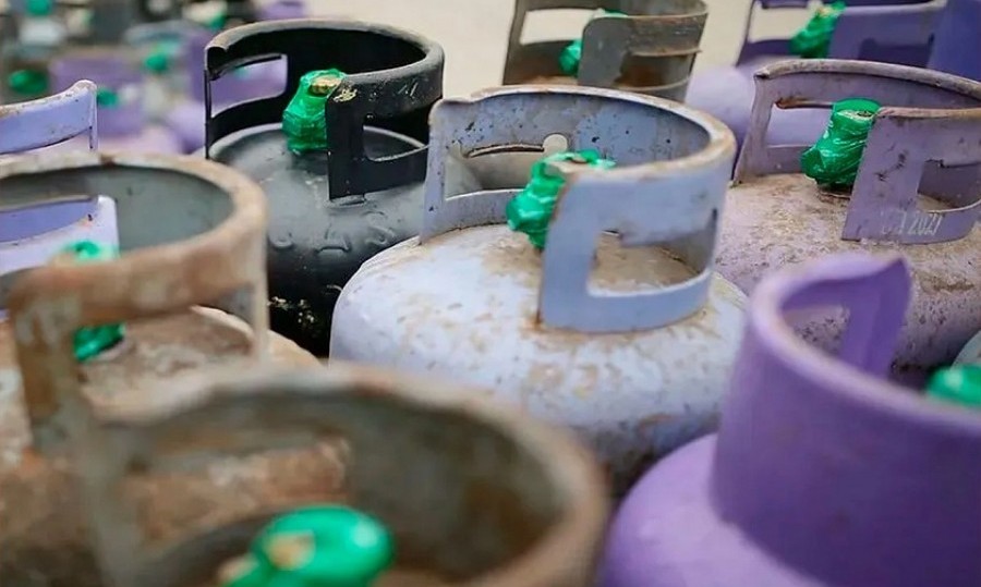 El Gobierno se retira del mercado del gas envasado.
