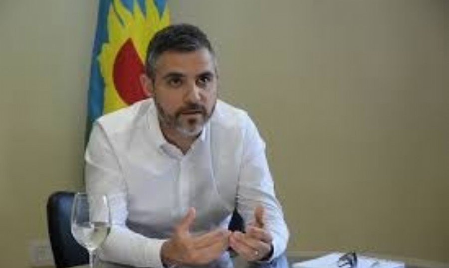 El director de ARBA, Cristian Girard, denunció que el objetivo del programa económico del Gobierno nacional es "congelar" los salarios.