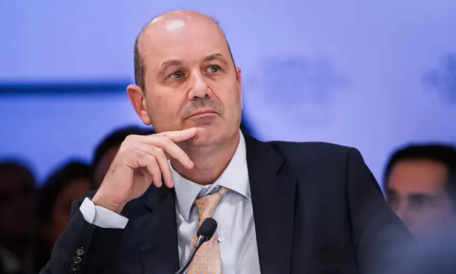 El Gobierno prepara un nuevo paquete desregulador: libre navegaci&oacute;n, mercado inmobiliario y reforma financiera
