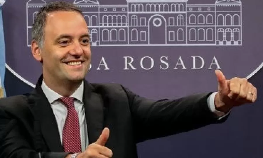 Manuel Adorni pidi&oacute; una pr&oacute;rroga para justificar su patrimonio ante la Justicia