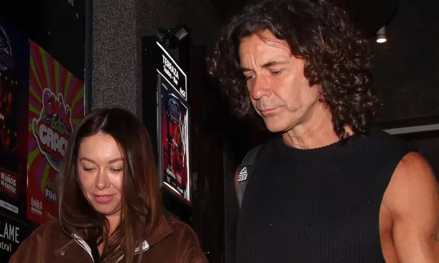 Mariano Mart&iacute;nez present&oacute; a su nueva novia Meli en el estreno de su obra con Nicol&aacute;s Cabr&eacute;