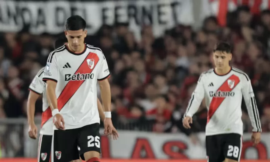 River acumula cuatro derrotas consecutivas en el semestre