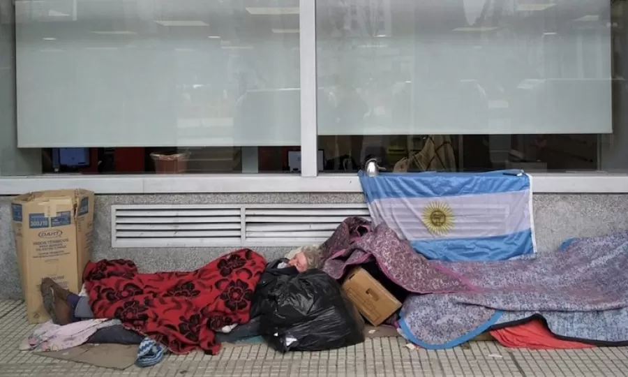 La oposici&oacute;n pide proteger a las personas en situaci&oacute;n de calle por la llegada del fr&iacute;o polar