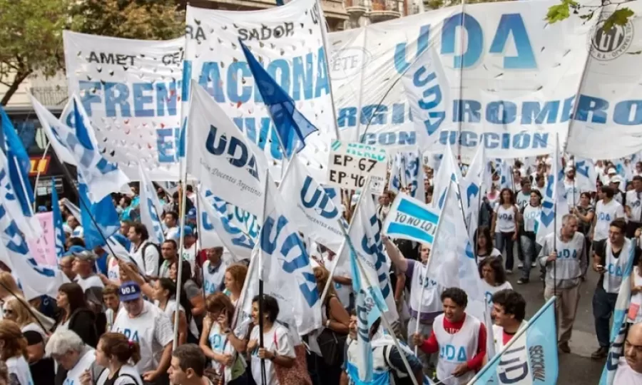 La Justicia suspendi&oacute; la reforma laboral en el sector docente