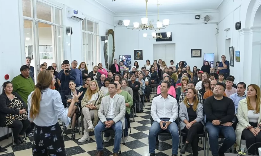 Mantegazza encabez&oacute; una jornada sobre el rol municipal en derechos de la ni&ntilde;ez