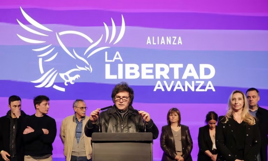 El Presidente llegó antes de las 9 a la Casa Rosada para encabezar encuentros clave con su círculo de confianza.