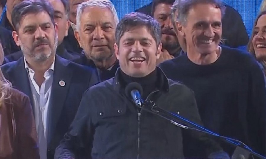 El gobernador de la provincia de Buenos Aires habló ante los medios en la sede de Fuerza Patria.