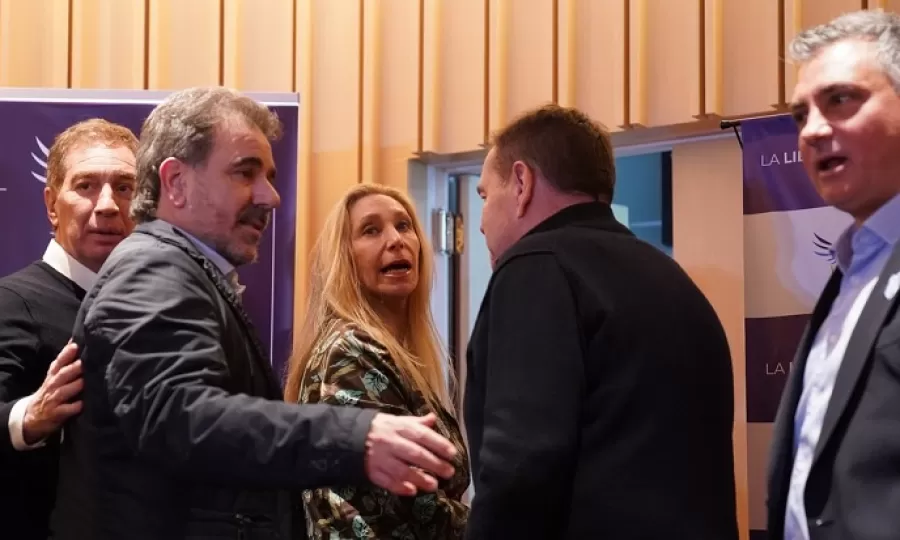 El PRO sacó a todos sus fiscales por el destrato de un puntero y dejó sola a La Libertad Avanza a días de las elecciones