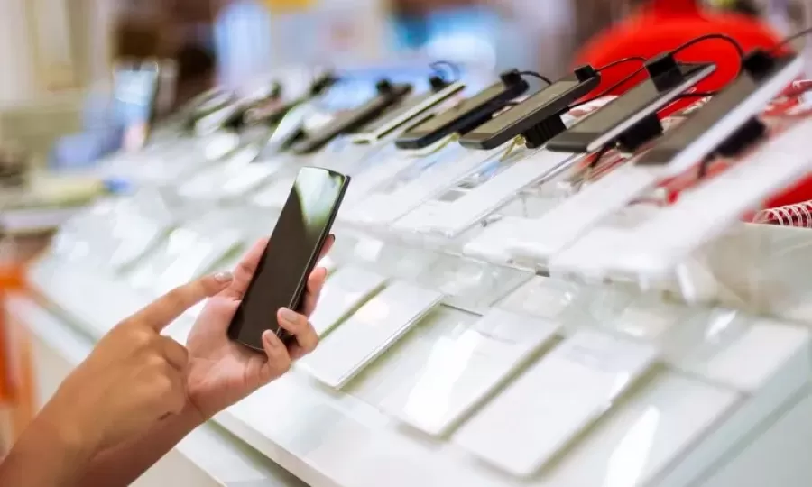 El Gobierno eliminar&aacute; este jueves los aranceles a la importaci&oacute;n de celulares