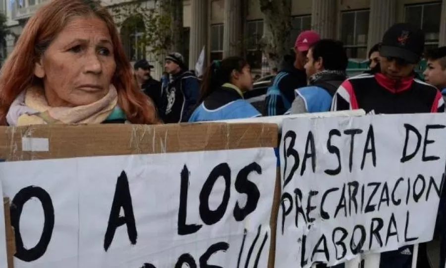 Afirman que la &ldquo;desocupaci&oacute;n encubierta&rdquo; triplica el &iacute;ndice oficial de desempleo