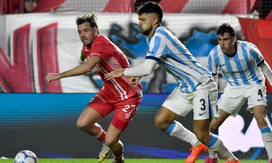 Argentinos le gan&oacute; a Racing 2 a 1 por la fase de grupos de la Liga Profesional