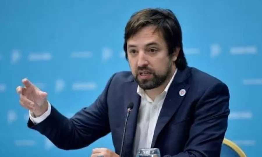 Kreplak cuestion&oacute; la desregulaci&oacute;n en la venta de medicamentos