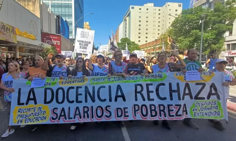 Conflicto docente: paros, marchas y tensi&oacute;n por salarios