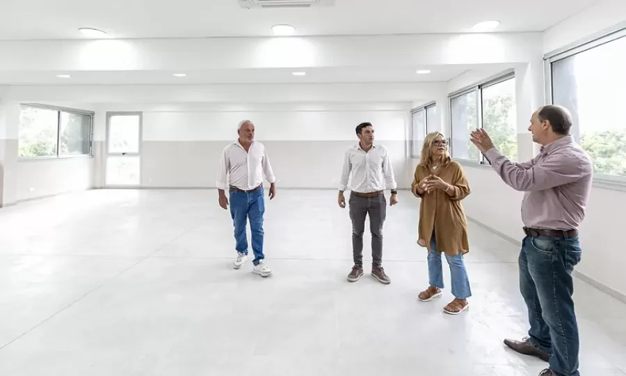 El Municipio entreg&oacute; mobiliario para el nuevo edificio del Instituto de Formaci&oacute;n Docente N&deg; 41