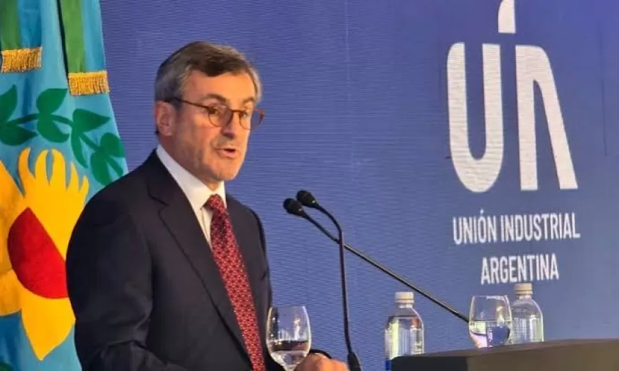 El titular de la UIA le respondi&oacute; al Gobierno y pidi&oacute; que se &ldquo;acerque a la realidad y atienda los problemas de la gente&rdquo;