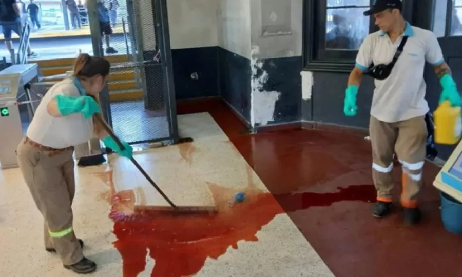 Batalla campal en la estación del tren Roca: un apuñalado, un brigadista herido y cuatro detenidos