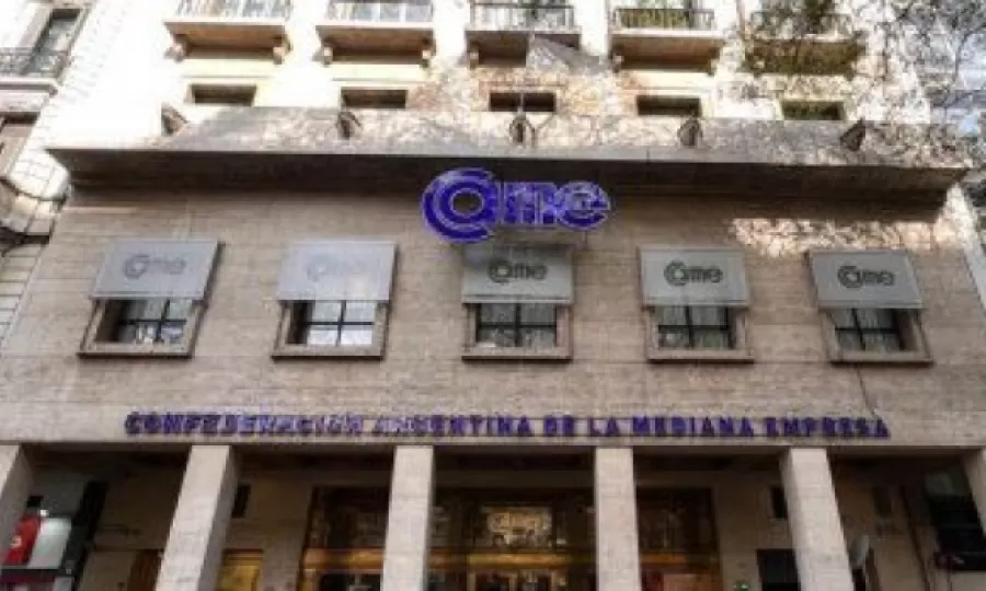 La CAME le pidi&oacute; a Luis Caputo que ARCA suspenda embargos y no les aplique multas a las pymes