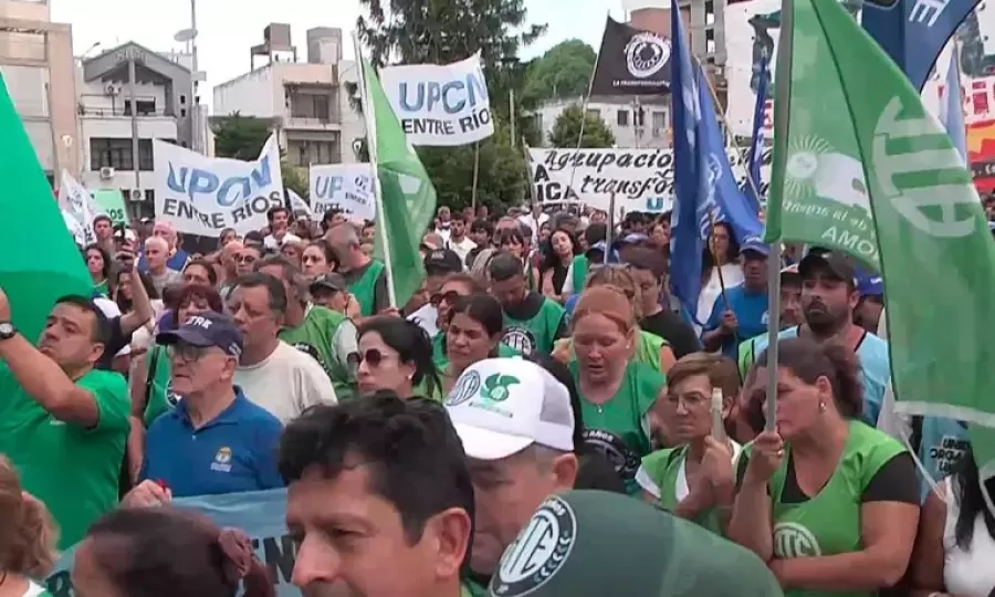 El Gobierno descontar&aacute; el d&iacute;a a los estatales que adhieran al paro