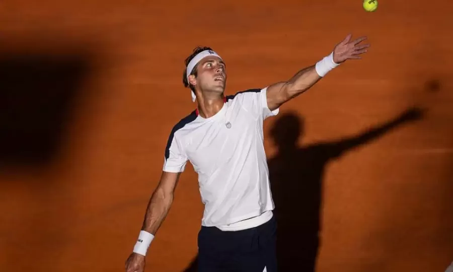 Tom&aacute;s Etcheverry pas&oacute; a la segunda ronda del Argentina Open