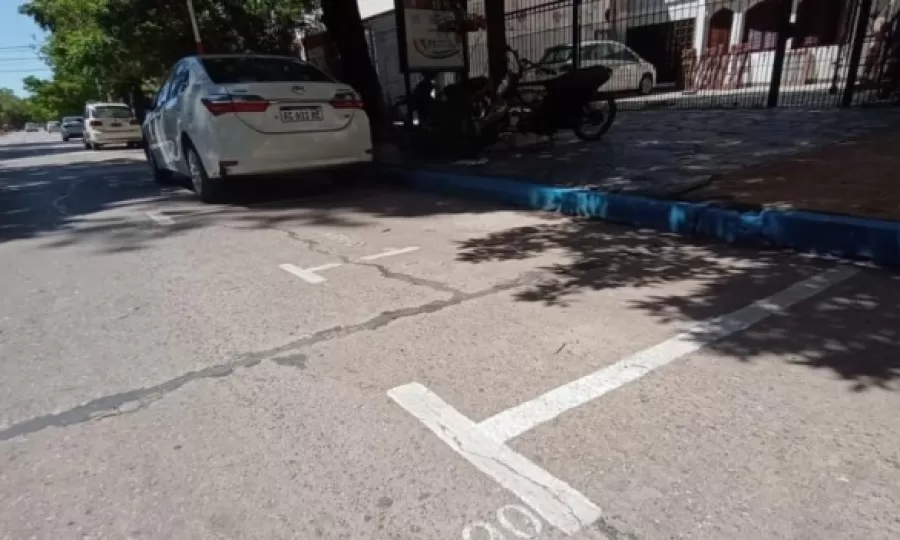 Proponen que los frentistas no paguen estacionamiento medido