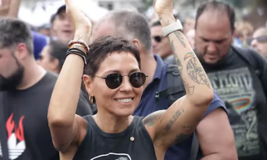 Mayra Mendoza carg&oacute; contra Caputo y Milei, y denunci&oacute; deuda millonaria y abandono de la Naci&oacute;n