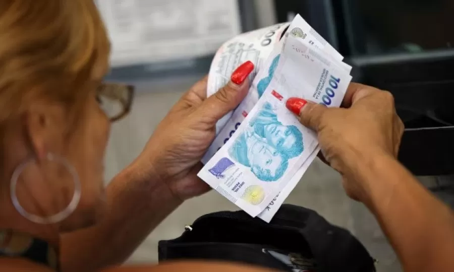 M&aacute;s del 60% de los argentinos ajustaron sus gastos cotidianos