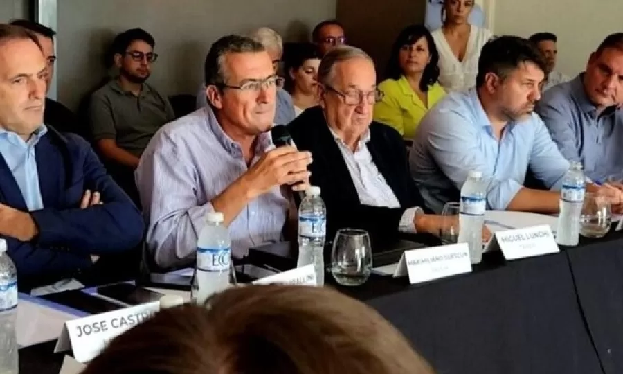 Intendentes radicales tendrán otra reunión con López para insistir con el pago de deudas