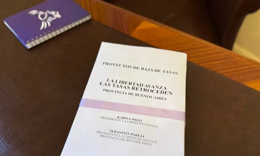 El Gobierno lanza una ofensiva en m&aacute;s de 100 municipios bonaerenses para bajar o eliminar impuestos locales