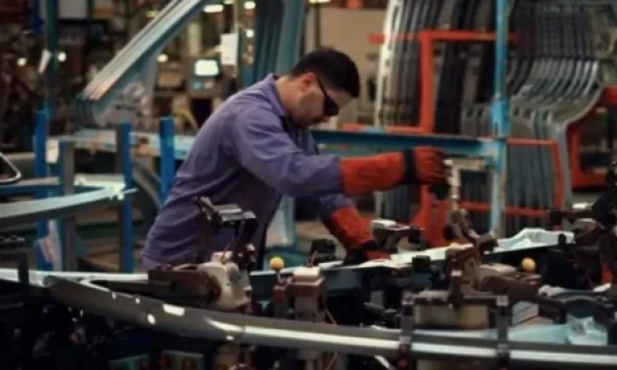 El PBI per c&aacute;pita argentino sufri&oacute; la mayor ca&iacute;da regional