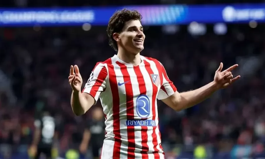 Real Madrid hizo una impactante oferta por Juli&aacute;n &Aacute;lvarez