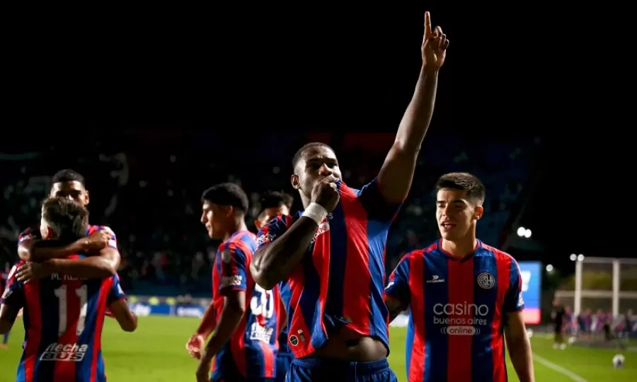 San Lorenzo le gan&oacute; a D. Cuenca 2 a 0 por la fase de grupos de la Copa Sudamericana