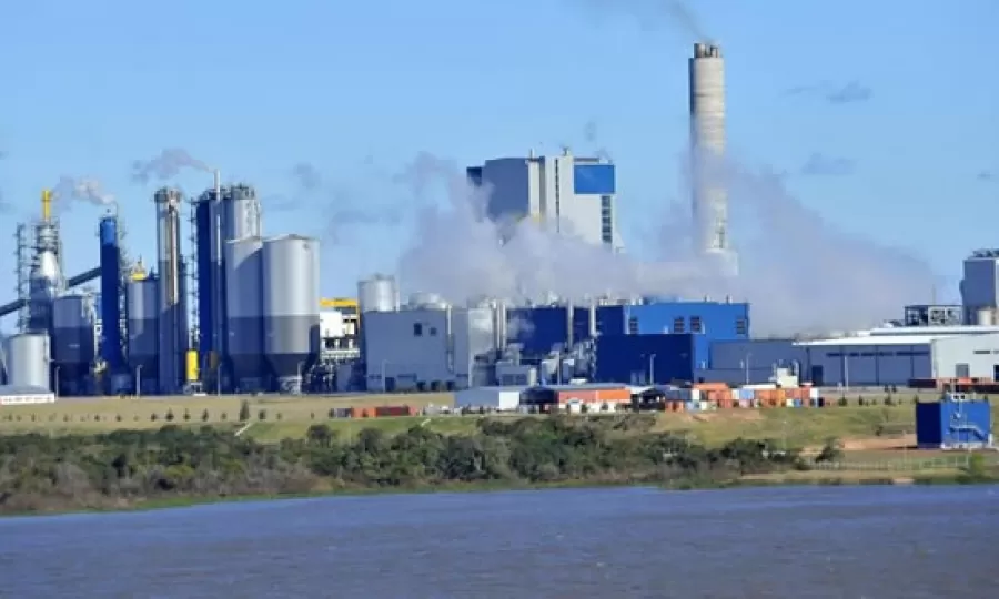 Un informe binacional confirm&oacute; que Botnia contamin&oacute; el R&iacute;o Uruguay en 2023