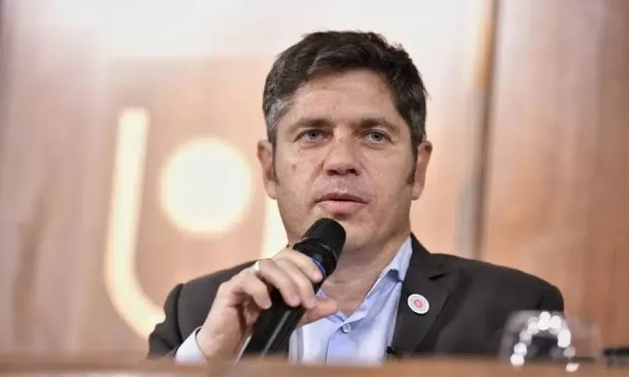 Axel Kicillof acus&oacute; a Javier Milei de extorsi&oacute;n para asegurar su reelecci&oacute;n