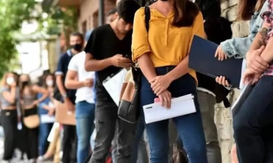 El sector privado registrado perdi&oacute; m&aacute;s de 9.000 puestos en mayo y acumul&oacute; un a&ntilde;o de ca&iacute;das