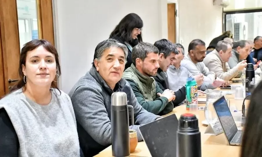Estatales bonaerenses exigen reapertura de paritarias