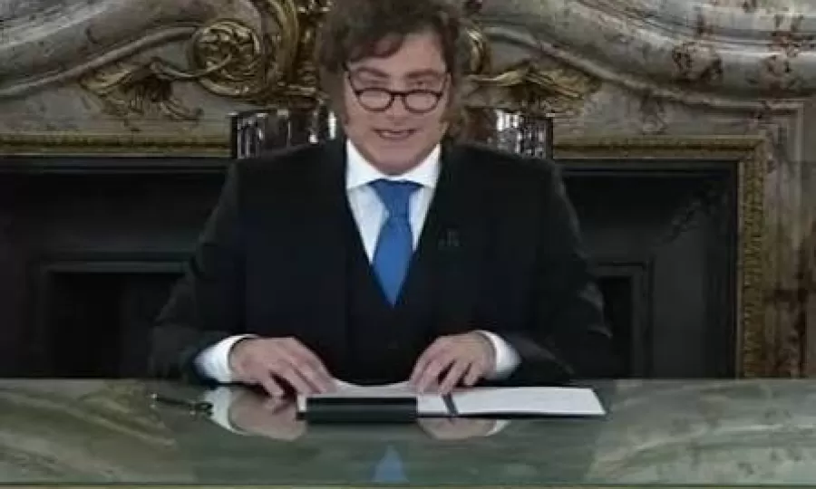 Javier Milei neg&oacute; que las medidas por Malvinas respondan a motivos electorales: "Las venimos gestando hace tres a&ntilde;os"