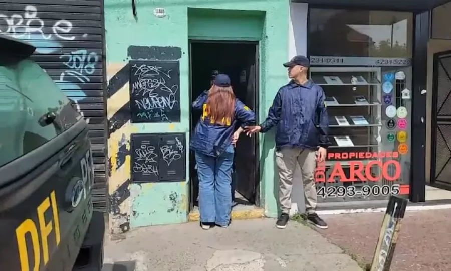 Allanaron un galpón en Turdera y detuvieron a la tesorera de Sur Finanzas