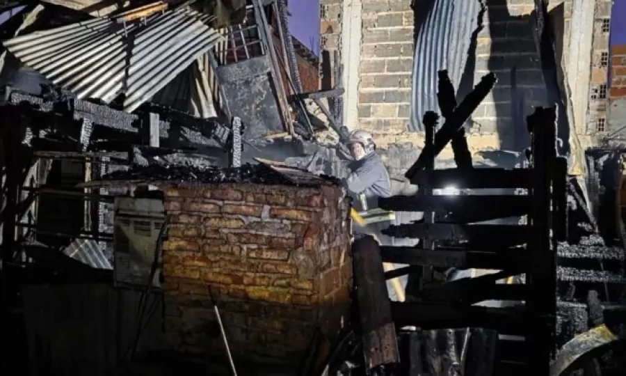 Un incendio destruyó una casa