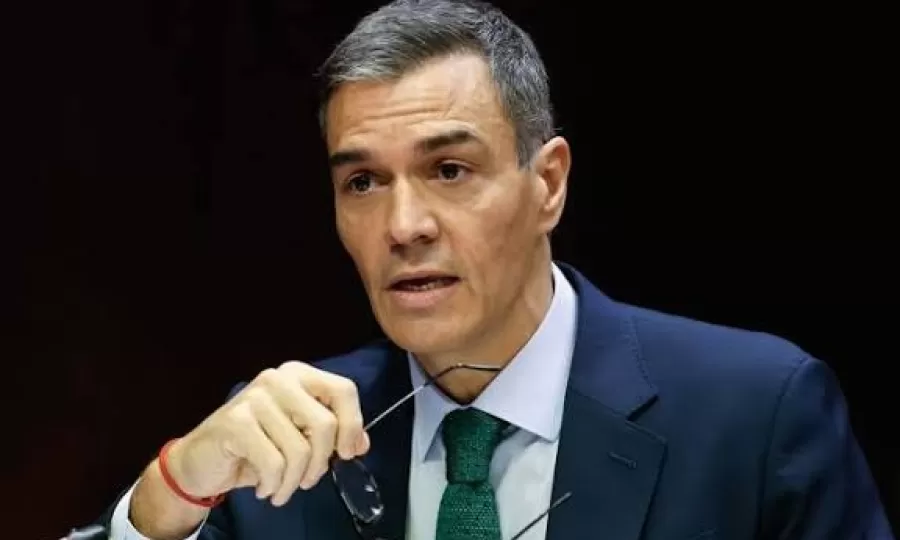 Con una canci&oacute;n de Lali, Pedro S&aacute;nchez contest&oacute; las descalificaciones de Javier Milei: &ldquo;Es un temazo argentino&rdquo;