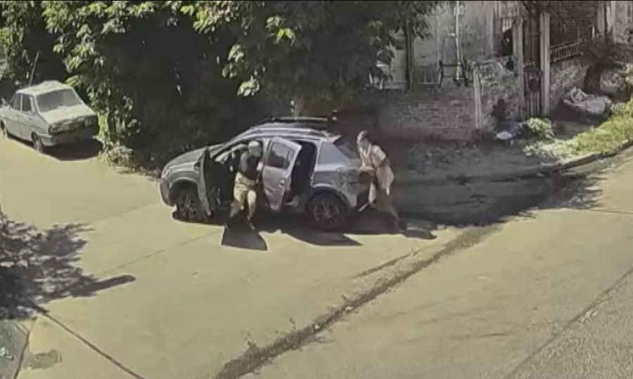 Un chofer de app suplic&oacute; por su vida mientras le robaban en Ingeniero Budge