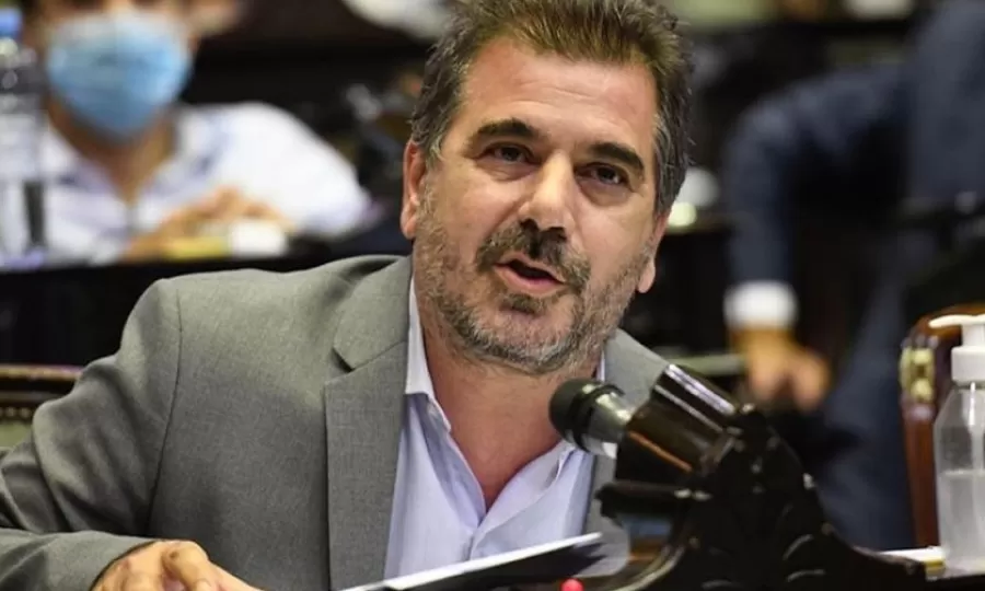 Ritondo admiti&oacute; que el caso Adorni "da&ntilde;&oacute; la imagen del gobierno" y dijo que Milei "tendr&aacute; sus razones para sostenerlo"