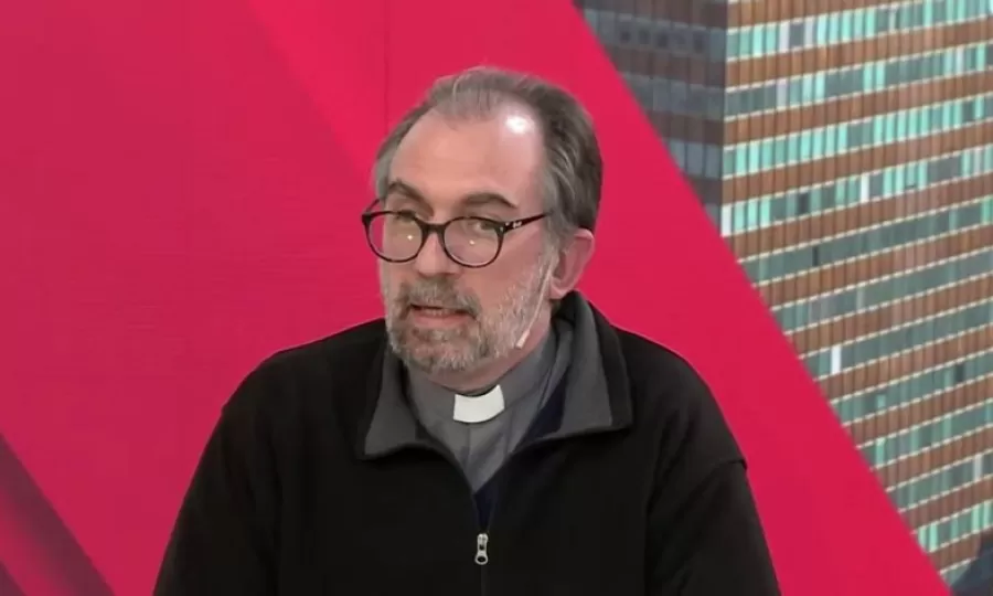 La Iglesia cuestion&oacute; a Milei por la paralizaci&oacute;n de obras en barrios populares