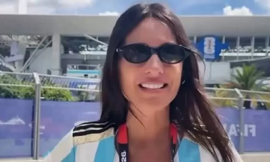 Pampita compr&oacute; una caja de figuritas para sus hijos y no pod&iacute;a creer lo que encontr&oacute; cuando la abri&oacute;