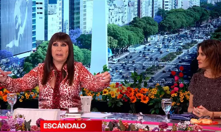 Moria Cas&aacute;n se hart&oacute; de Mar&iacute;a Fernanda Callej&oacute;n y la fren&oacute; en vivo