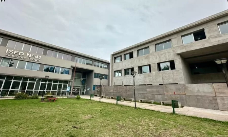 El Municipio avanza con las aulas para el instituto 41