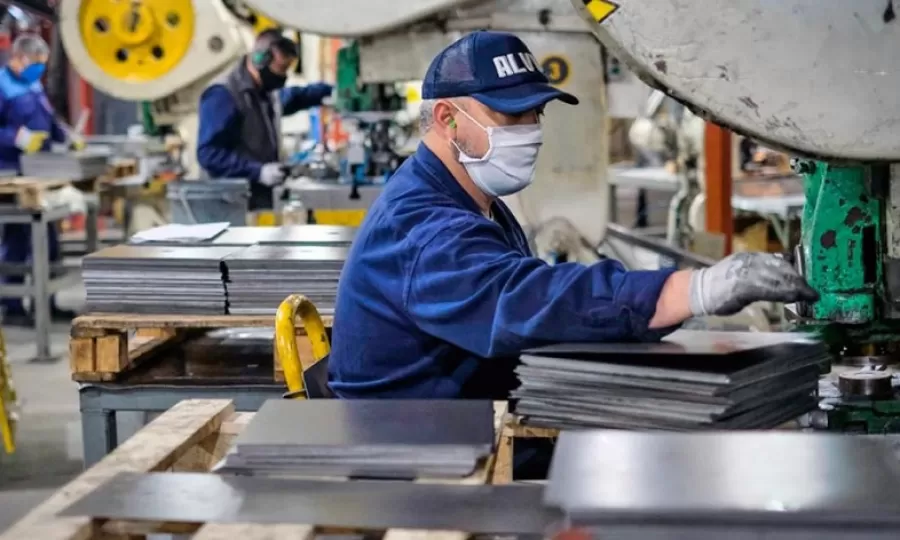 Argentina tuvo el segundo peor desempe&ntilde;o industrial del mundo entre 56 pa&iacute;ses