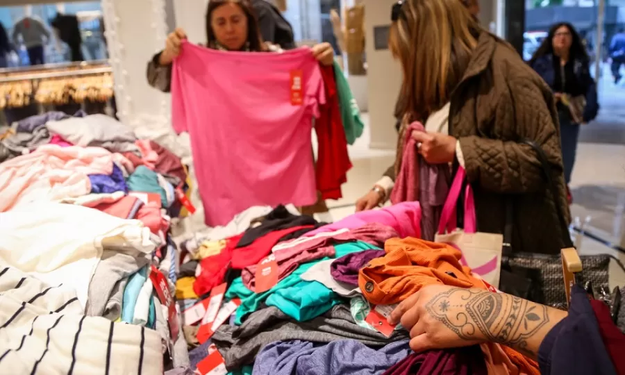 Por el boom de las plataformas, los textiles alertan que 7 de cada 10 prendas provienen de China