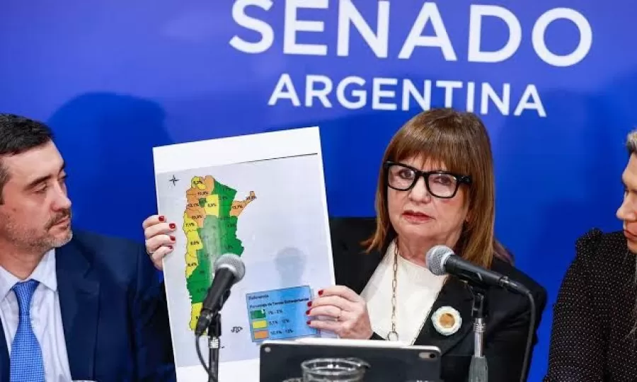 Por presi&oacute;n de los bloques aliados, el Gobierno retir&oacute; el cap&iacute;tulo de extranjerizaci&oacute;n de tierras