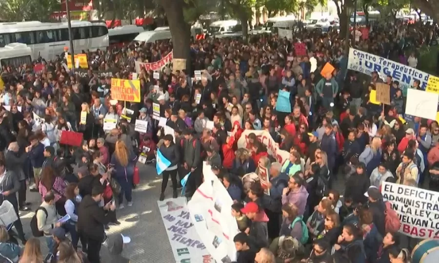 Manifestantes protestaron contra el proyecto de ley de Discapacidad
