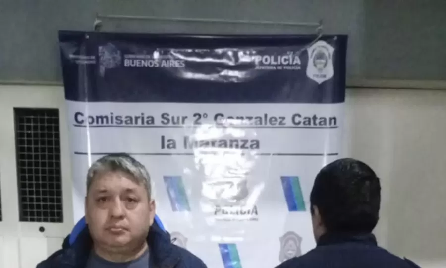 Un polic&iacute;a de la Ciudad mat&oacute; de diez tiros a una delincuente y qued&oacute; detenido